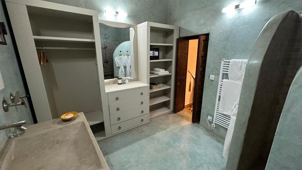 Riad Laaroussa Fes Luaran gambar